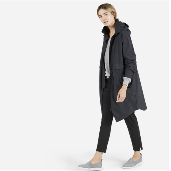 Everlane The Lightweight Anorak in Midnight - Picture 1 of 6